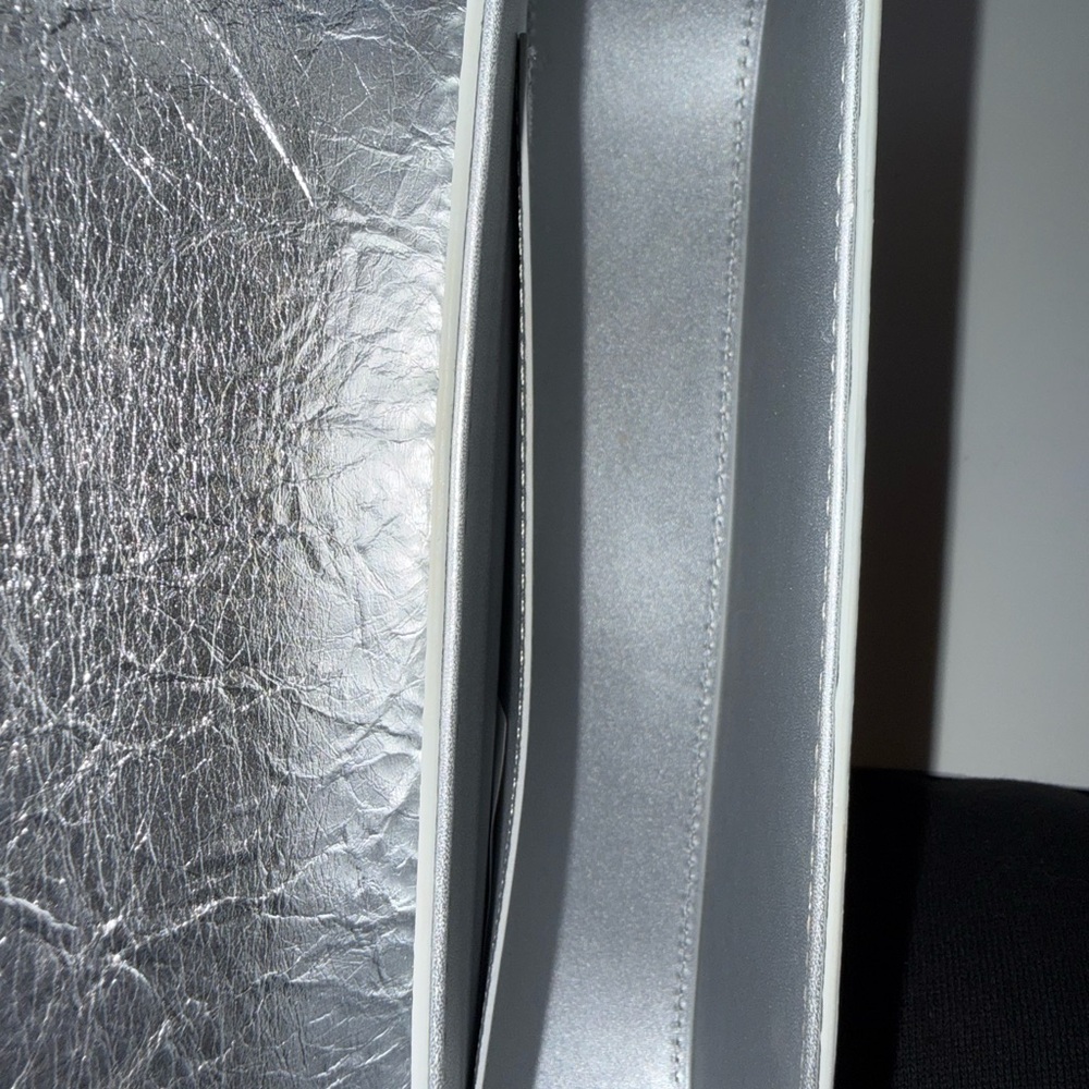 JW PEI Shoulder Bag Silver Metallic - Picture 5 of 7